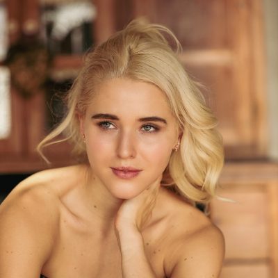 Model: Maike  Fotograf: Lutz Kaiser AGENTUR datenreiter, Triefenbergweg 2a, 65388 Schlangenbad